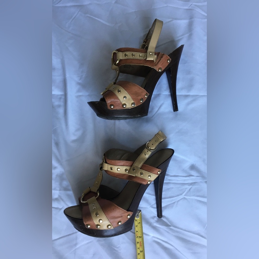 Jessica Simpson sexy leather tan/brown/metal platform stiletto heels. - Picture 4 of 8